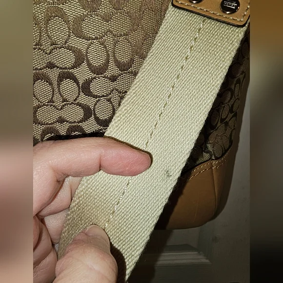 Coach EUC Signature Print Diaper Bag Work Tote 2 Way - Picture 12 of 14